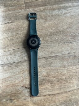 Predám hodinky samsung galaxy watch 4 - 3