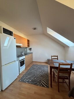 Prenájom 2 izbový byt Nitra Južná ul. - 3