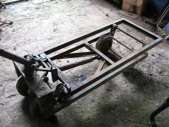 Vozíky na motory. - 3