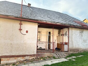 Na predaj: Rodinný dom s veľkým pozemkom a garážou – Veľaty - 3