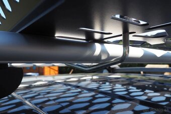 Stresny nosic, zahradka - 3