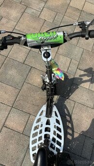 benzínova  kolobežka - 3