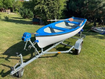 Predám laminátový čln s prívesom - 3