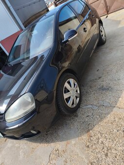 Predám Volkswagen Golf 5 - 3