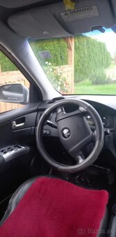 Predám Kia sportage 4x4 - 3