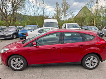 FORD FOCUS 1,6i 77 kW 2012 - 3