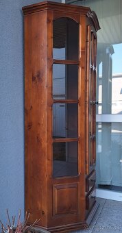 Vitrína - 3