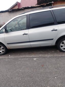 Ford galaxy - 3