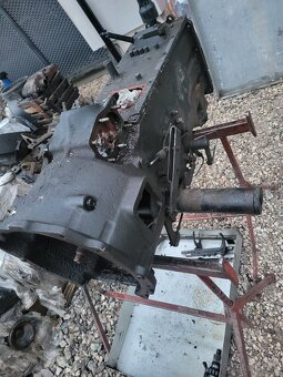 ponúkam prevodovka zetor Nd - 3