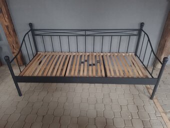 Posteľ - 3