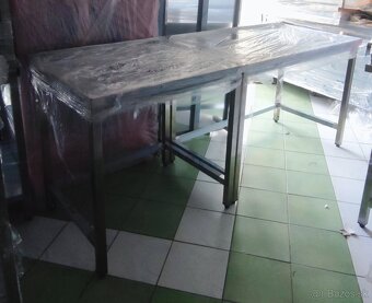 Pracovné stoly na gastro potreby, rozrábkové, nerezové - 3