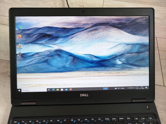 notebook Dell 5590 - Core i5-7300u, 16GB, 256GB SSD, Win 10 - 3