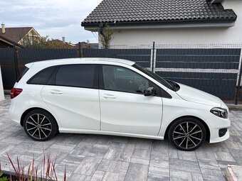Mercedes B 180 - 3