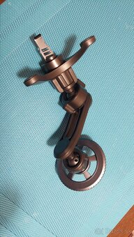 Dva nové magnetické držiaky na mobil - 3