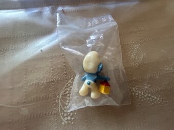 Ponúkam na predaj vzácnu postavičku z kinderka - 3