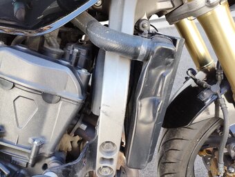 Honda Hornet 600 - 3