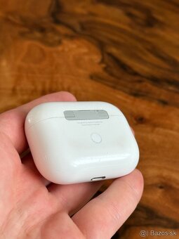 Apple AirPods Pro 1 nahradne nabijacie puzdro - 3