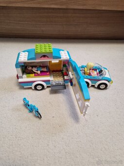 LEGO výletný karavan - 3