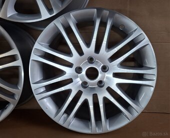 disky THEMISTO 18" - Superb 2 facelift - 3