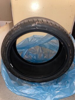 Bridgestone Potenza 255 / 35 / 19 - 96Y - 3