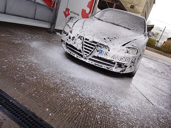 Predám alfa Romeo Q2 1.9 JTD 110kw - 3