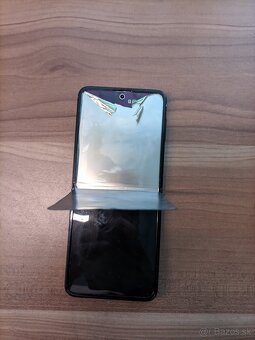 Samsung Galaxy Z Flip 3 - 3