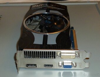 Sapphire Radeon HD 4890 1GB Vapor-X - 3