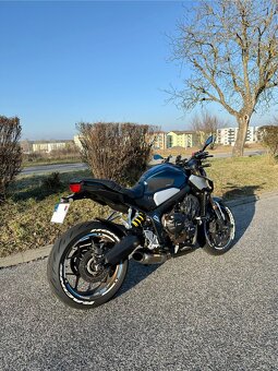 Honda CB650R - 3