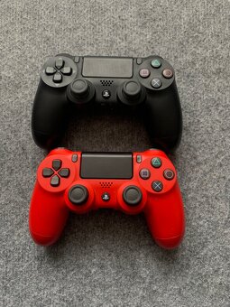 Playstation 4 slim - 3