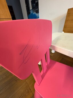 MAMMUT Detské 2 stoličky a stôl IKEA 77x55 cm - 3