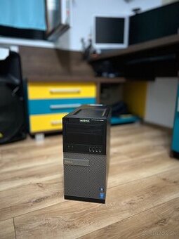 Stolový počítač Dell - 3