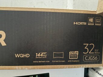 32" Samsung CJG56 - 3