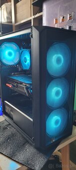 Predám herne PC v TOP stave / i7 8700 + RX5700XT 8GB - 3