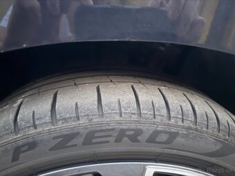 Pirelli P Zero 225/40 R19 93W - 3