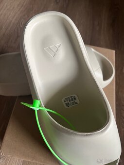 Yeezy Slide béžové šľapky, veľ.45 - 3