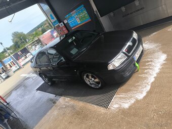 Škoda Octavia 1.9tdi 96kw sport edition GT+ABT - 3
