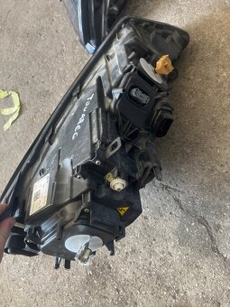 Svetlo Touareg 7P1 941 751 B - 3