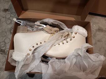 Uplne nove damske korcule velkost 41 - 3