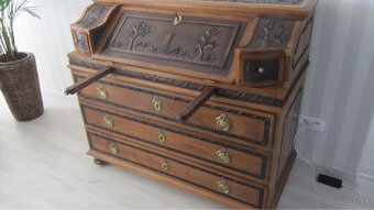 Zreštaurovaná starožitný provinčný sekretár - 3