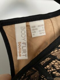 Predám šaty s čipkou - 3