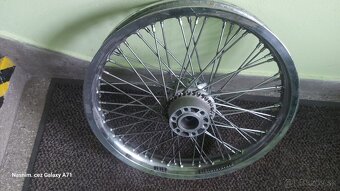 Suzuki Intruder VS 1400 - 3