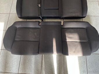 Zadné sedadlá Superb - 3