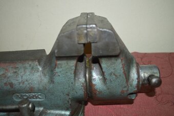 predam kvalitny socialisticky zverak YORK - 3