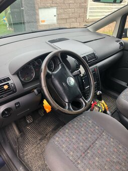 Volkswagen Sharan - 3