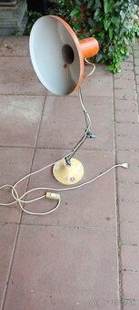 Ponúkam starú lampu oranžovej farby - 3