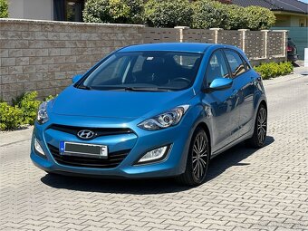Hyundai i30 1.6i - 3