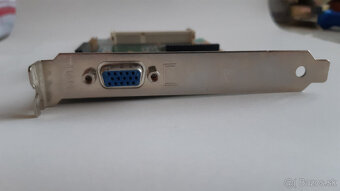 Starsie graficke karty AGP - Maxtor G200, S3 Trio - 3