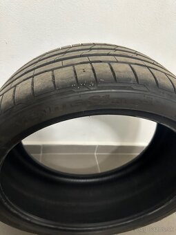 Hankook s1 evo3 235/35 r19 - 3