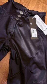 Nebbia leginy glossy look 586 - 3