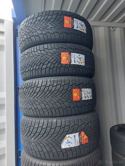 Zimné pneumatiky 275/45R21 + 315/40R21 - 3